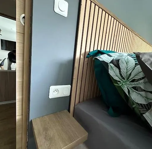 La Parenthese Apartment *