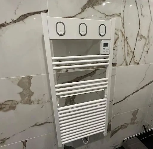 La Parenthese Apartment *